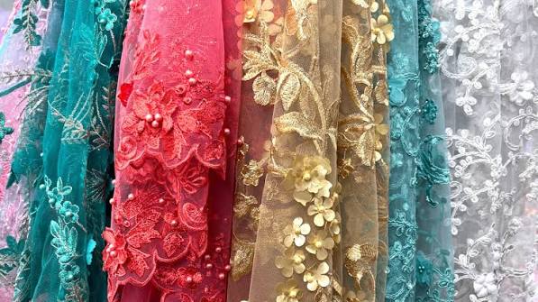 Lace fabric